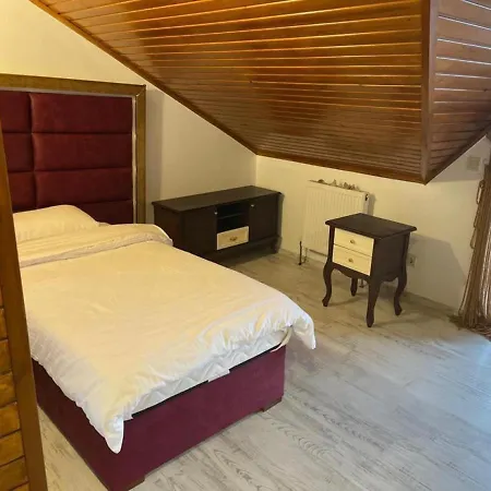Vila Near Kartepe With Jacuzzi And Shared Pool